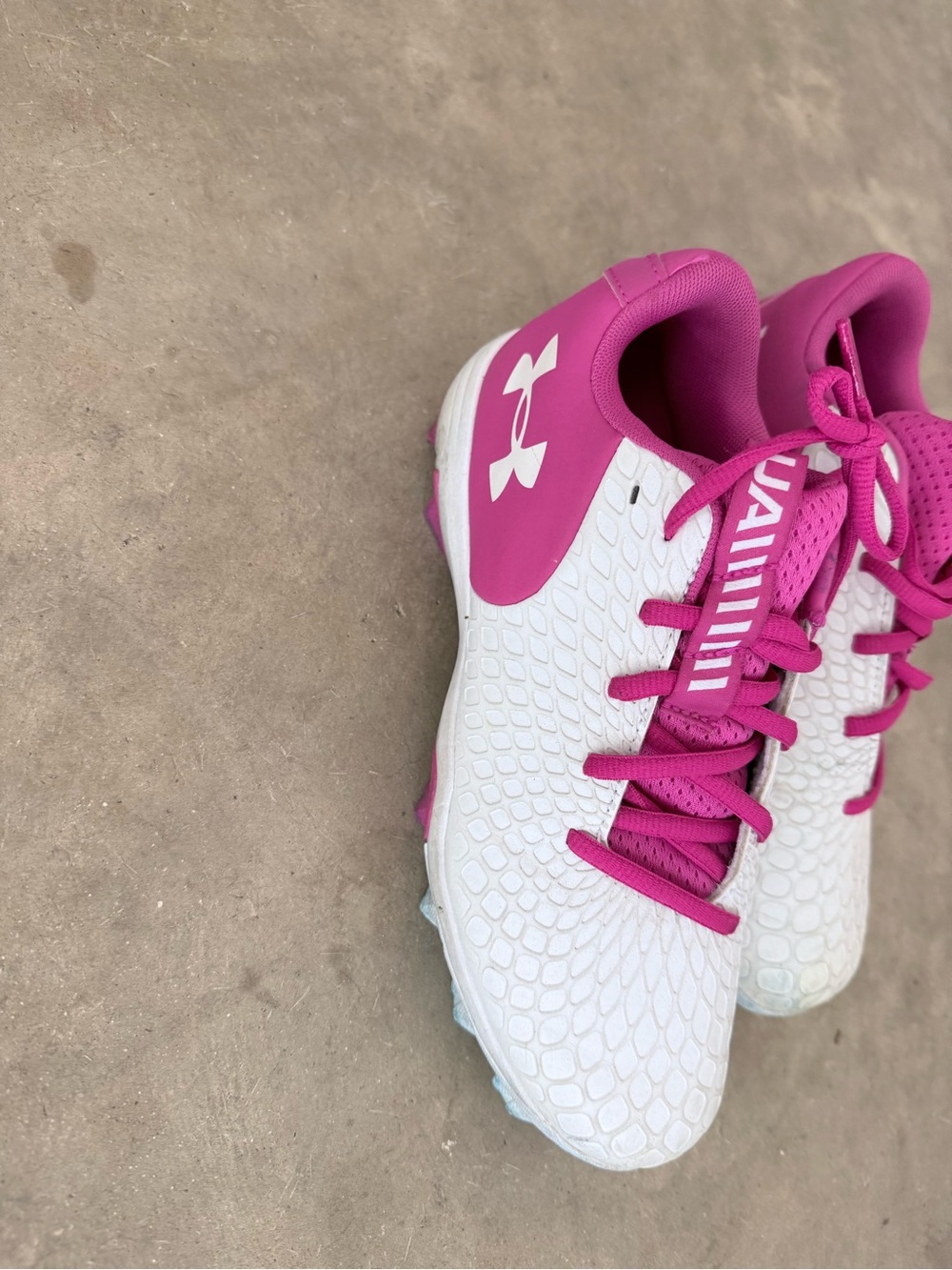 Under Armour Women's White & Pink Athletic Cleats